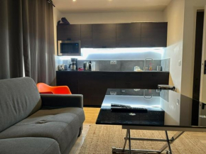 Cozy studio with sleeping corner Le Suquet sleeps 4 to 6